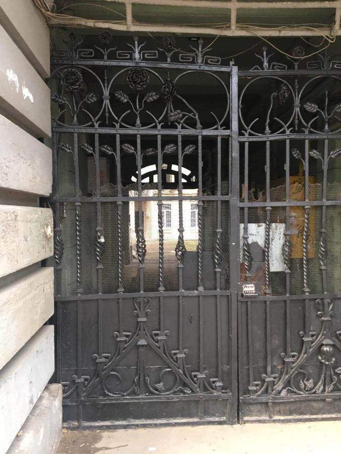 Квартира В Самом Центе Одессы, Пешком 5 Мин. До Ул. Дерибасовской Odessa Eksteriør billede